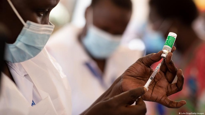 Africa surpasses mark of 268,000,000 COVID vaccinations