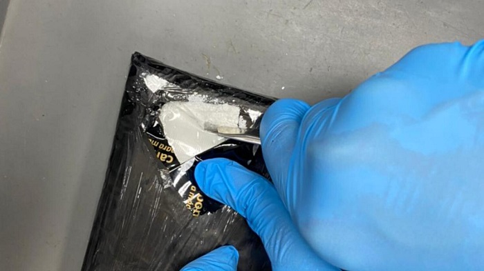 5.6kg cocaine discovered from lady traveller at Dubai International Airport