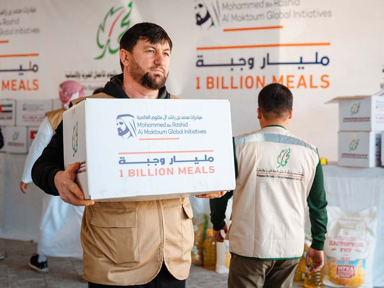 Dubai Police announces a donation of worth Dh1 million to 1 Billion Meals drive