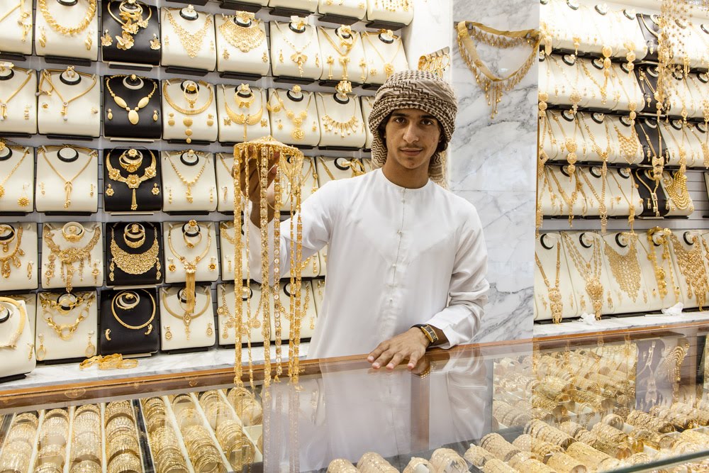 UAE witnesses major decline in gold prices
