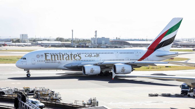 Emirates airlines deny to accept demands of Heathrow airport to cancel flights