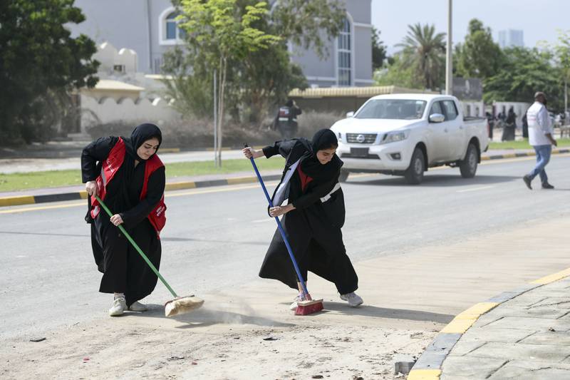 UAE Floods: Volunteers took to streets to clean leftover debris, muddy water in Fujairah