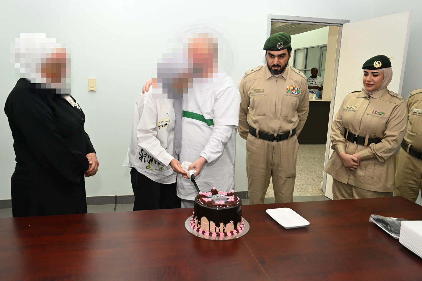 Dubai police fulfills wish of young women to meet her incarcerated father at Central jail
