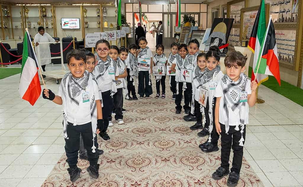 Kuwait: Foreign school management prevents students from supporting Gaza