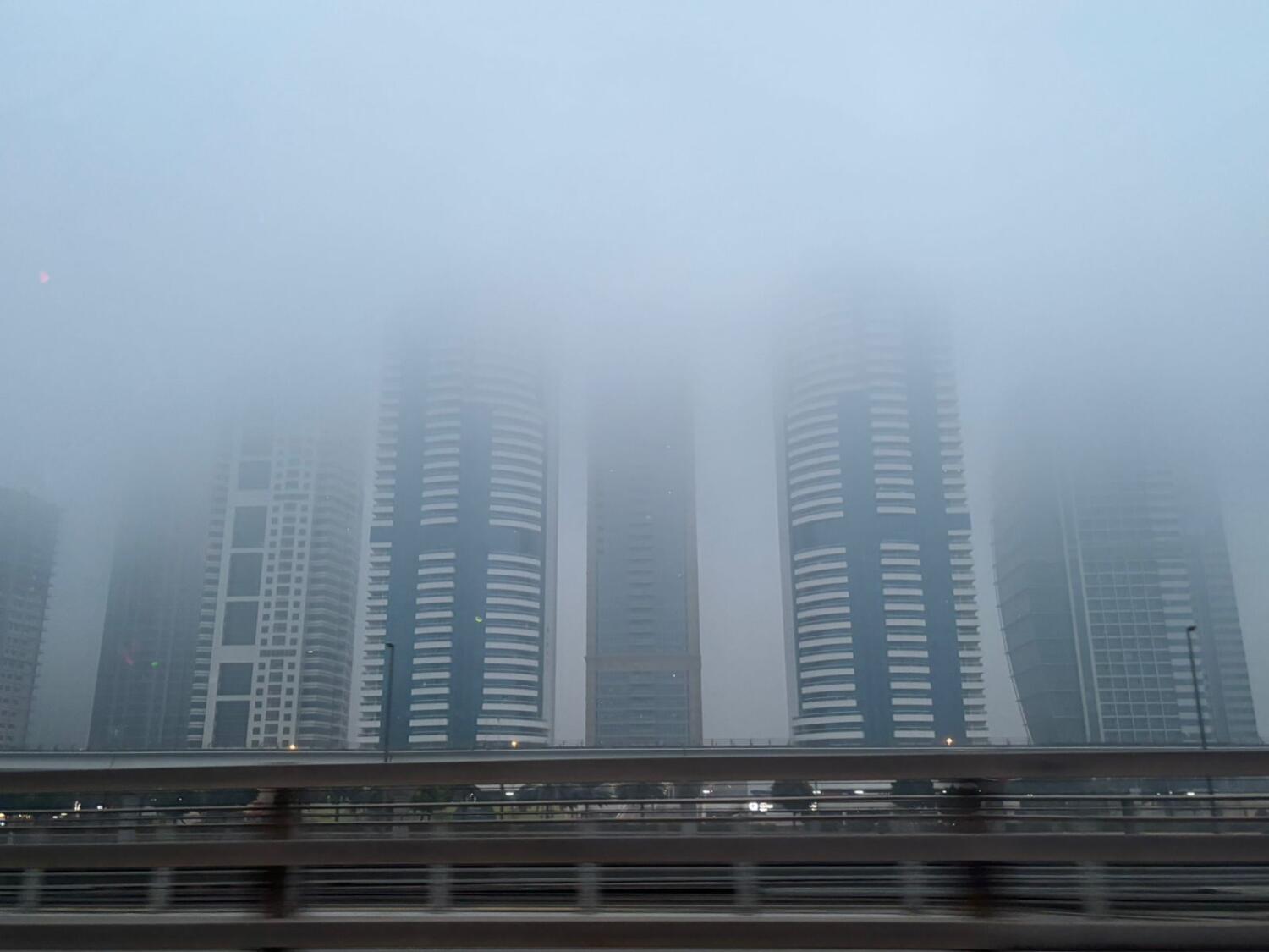Monster Fog Engulfs UAE, Prompting Red Alert and Safety Measures