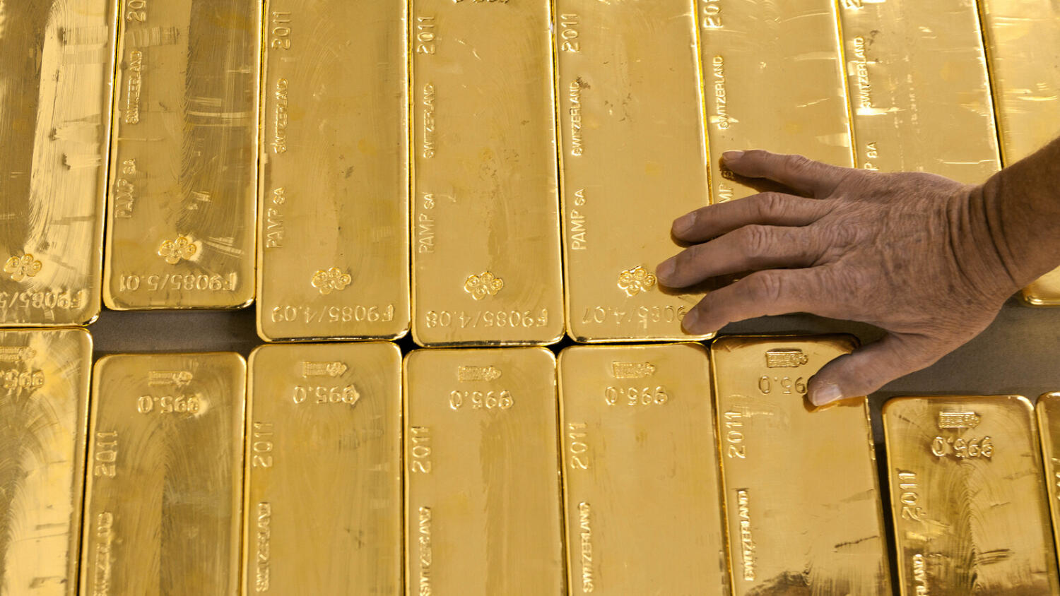 Gold Prices in UAE Rebound as Optimistic US Job Data Sparks Interest Rate Speculation
