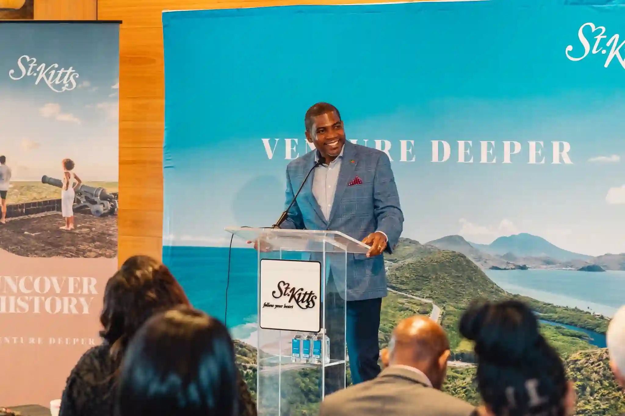 PM Drew welcomes inaugural flight of “Sunrise Airways” to St Kitts and Nevis