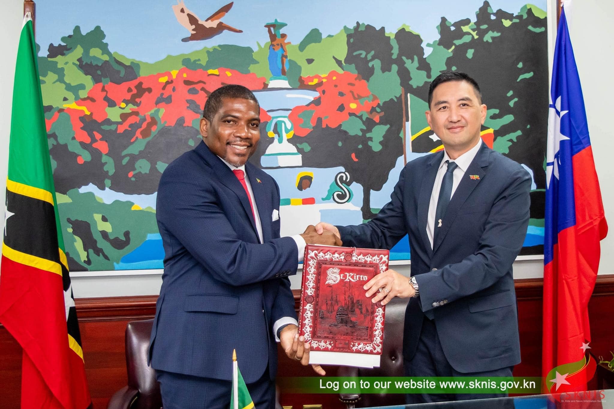 St. Kitts & Nevis: PM Terrance Drew sings pact for climate-smart national hospital construction